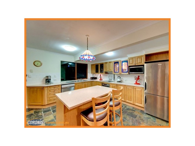 5 Jupiter Court, Eatons Hill QLD 4037