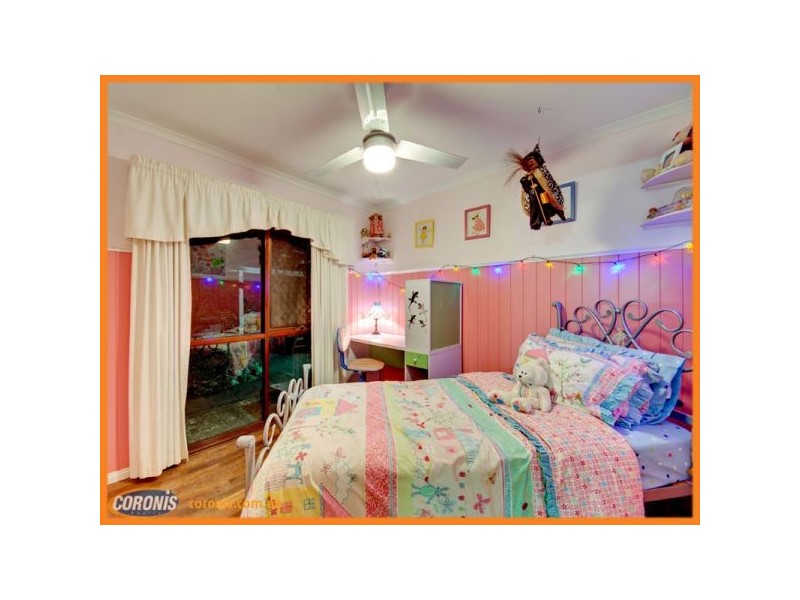 5 Jupiter Court, Eatons Hill QLD 4037