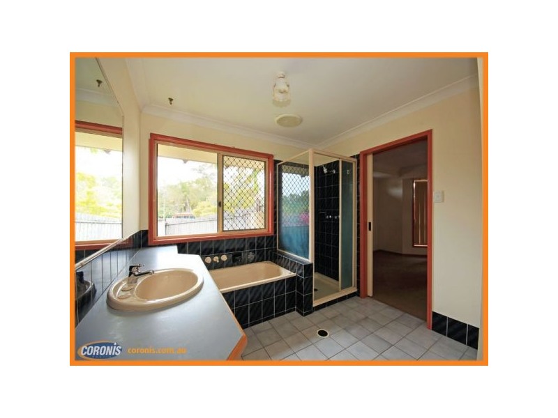 18 Talbot Drive, Kallangur QLD 4503