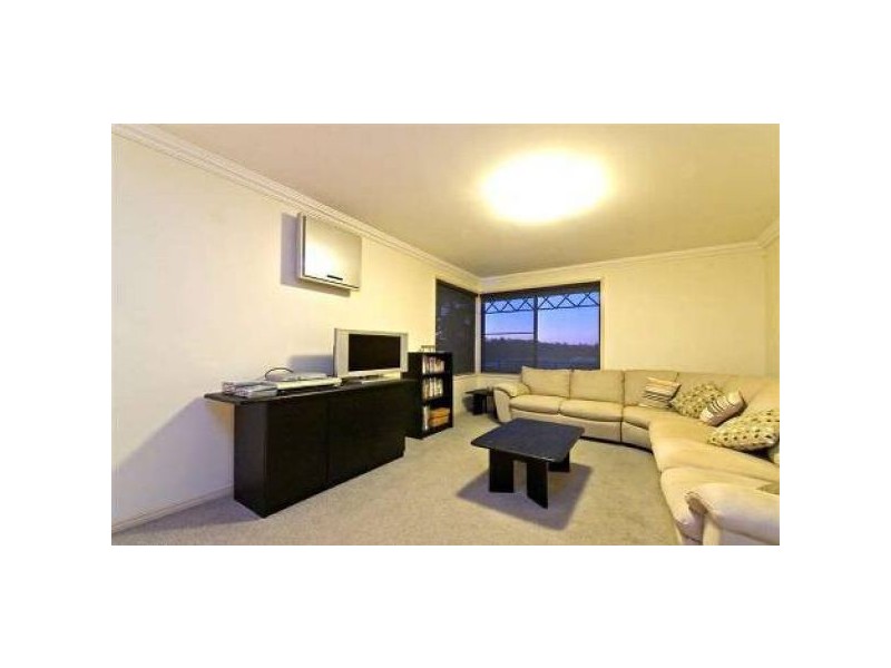14 Fernwren Crt, Cashmere QLD 4500