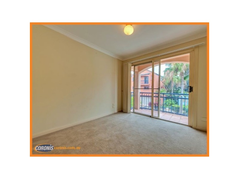 38 John Lund Drive, Hope Island QLD 4212