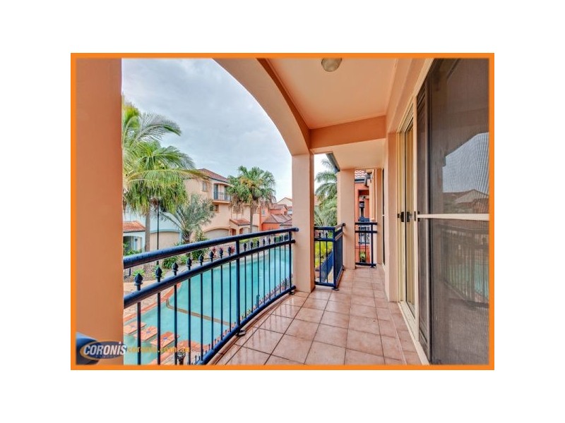 38 John Lund Drive, Hope Island QLD 4212