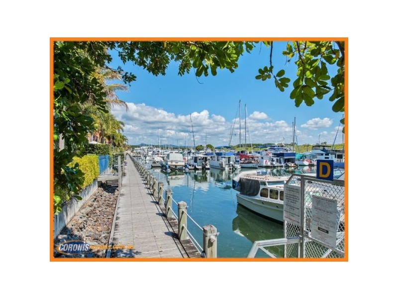 38 John Lund Drive, Hope Island QLD 4212