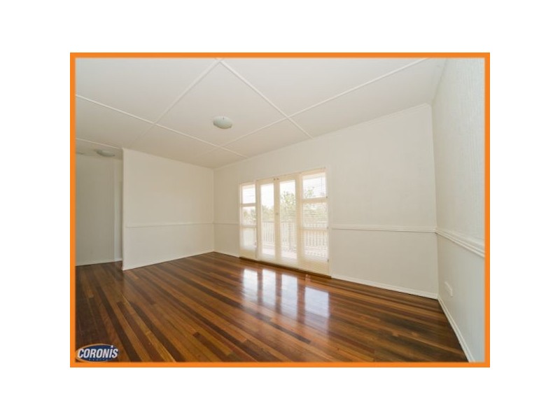 8 Crowley Street, Zillmere QLD 4034