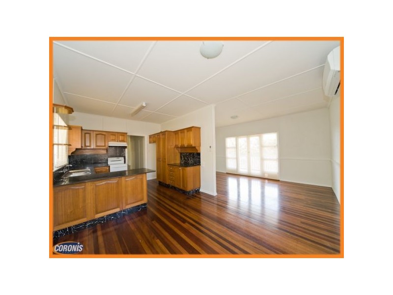 8 Crowley Street, Zillmere QLD 4034