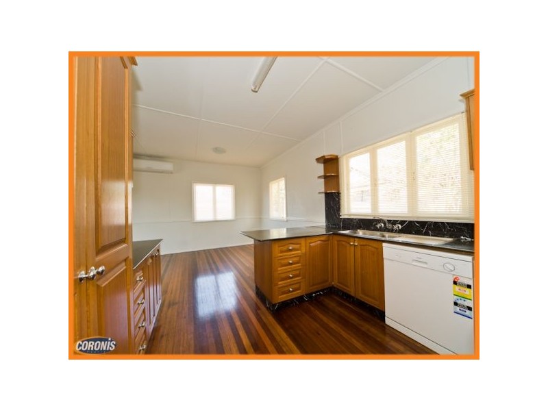 8 Crowley Street, Zillmere QLD 4034