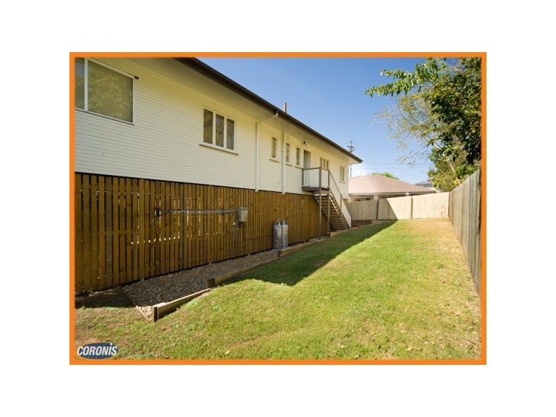 8 Crowley Street, Zillmere QLD 4034