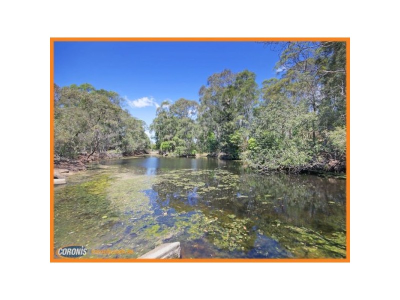 306 Old Bay Rd, Deception Bay QLD 4508