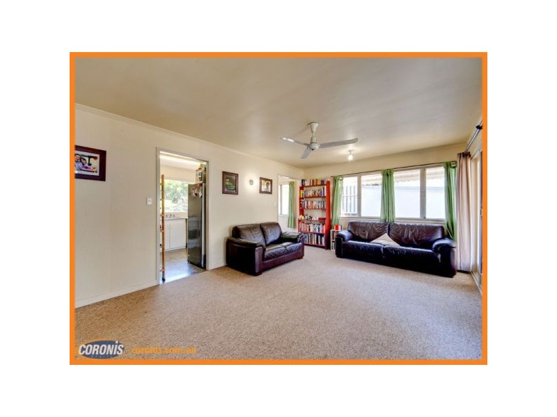 9 Malwood Street, Stafford Heights QLD 4053