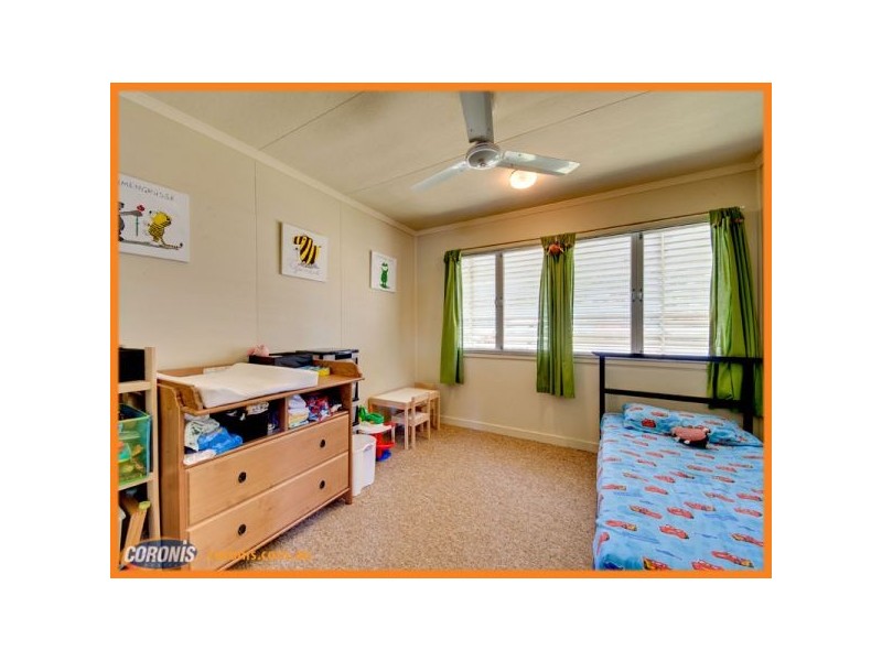 9 Malwood Street, Stafford Heights QLD 4053