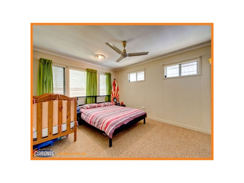 9 Malwood Street, Stafford Heights QLD 4053