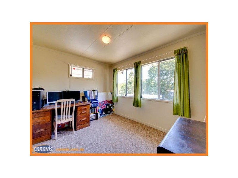 9 Malwood Street, Stafford Heights QLD 4053