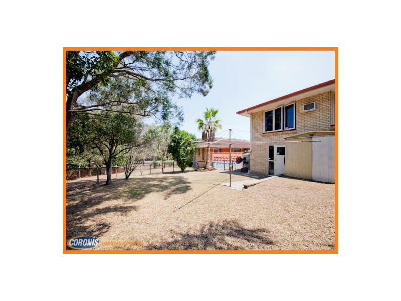 8 Cannes Street, Holland Park West QLD 4121