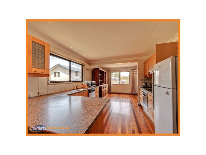 13 Lauretta Avenue, Springwood QLD 4127