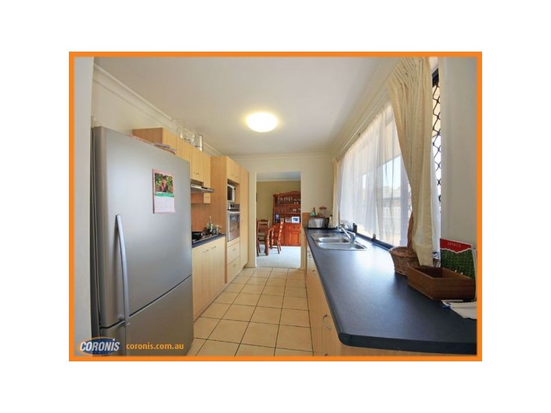 4 Oaktree Place, Bracken Ridge QLD 4017