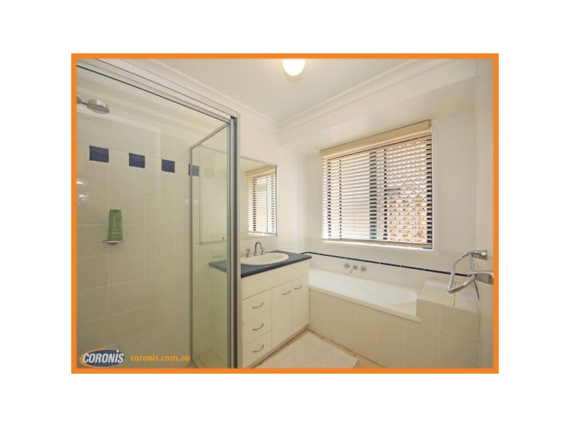 4 Oaktree Place, Bracken Ridge QLD 4017