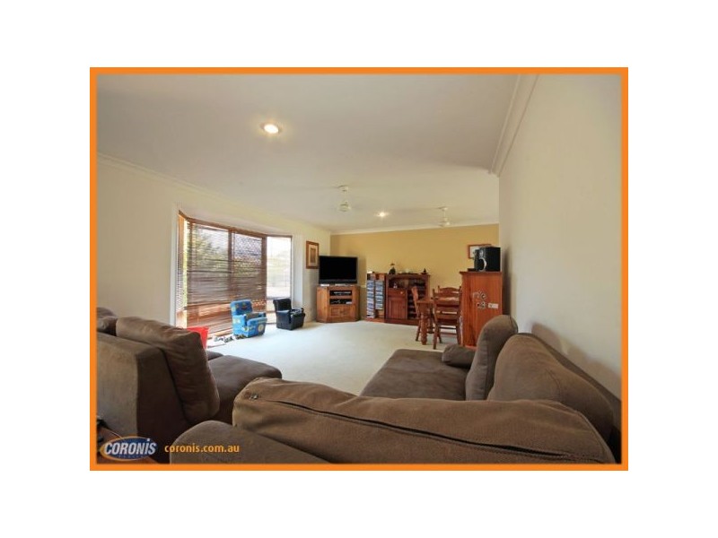 4 Oaktree Place, Bracken Ridge QLD 4017