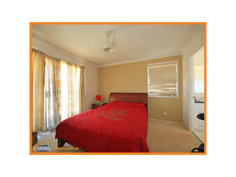 4 Oaktree Place, Bracken Ridge QLD 4017