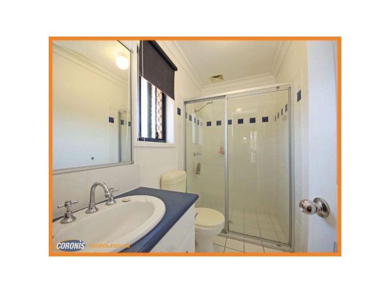 4 Oaktree Place, Bracken Ridge QLD 4017