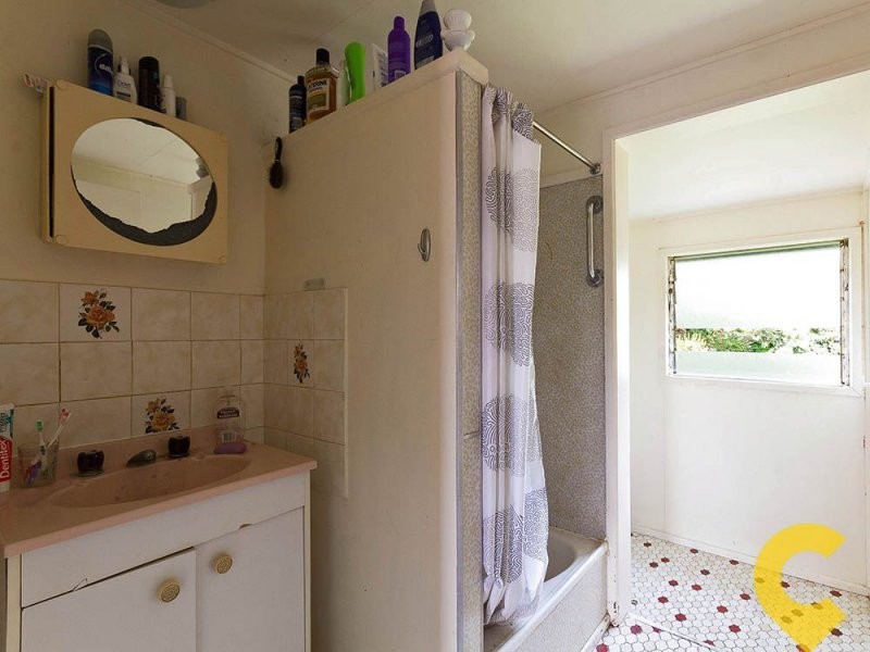 3 Twelfth Avenue, Brighton QLD 4017