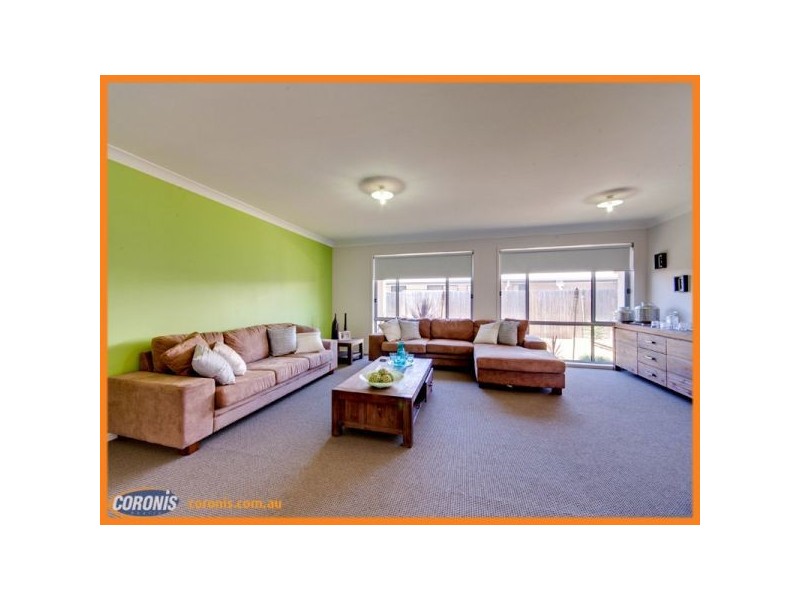 11 Ballyalla Crescent, Warner QLD 4500