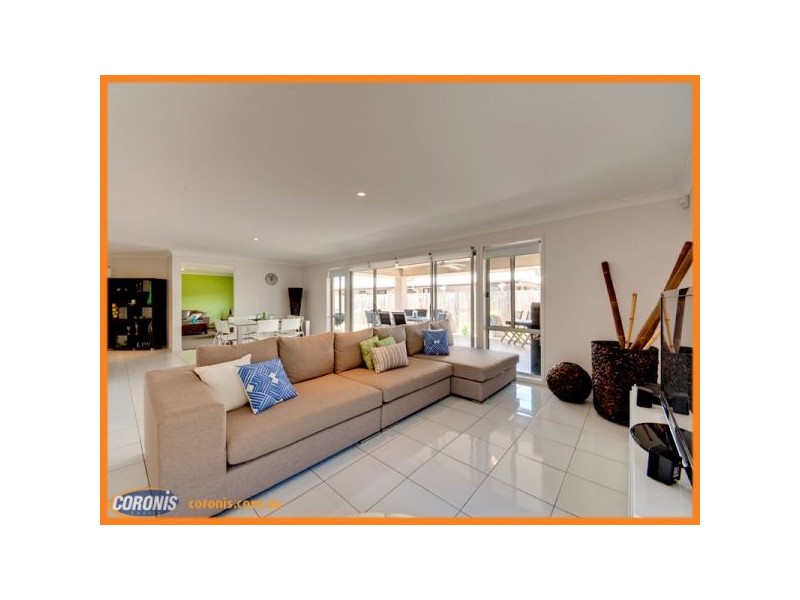 11 Ballyalla Crescent, Warner QLD 4500