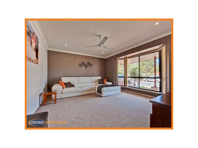 4 Emma Place, Springfield Lakes QLD 4300