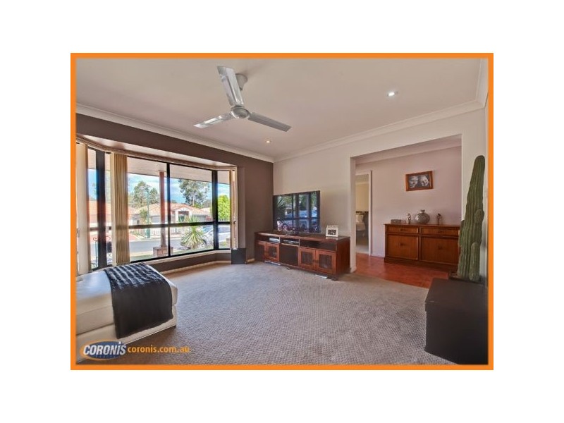 4 Emma Place, Springfield Lakes QLD 4300