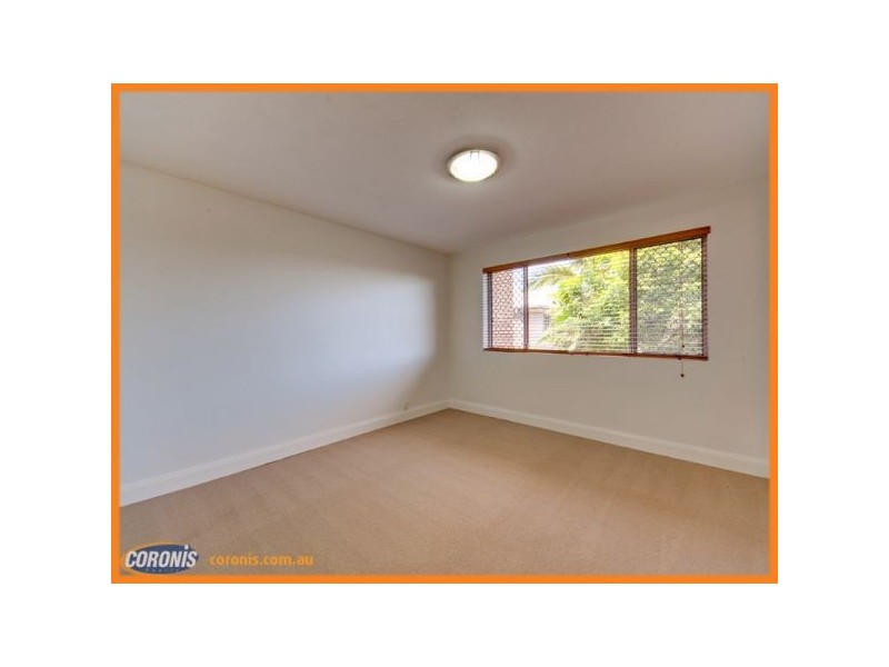 2/77 Brookfield Road, Kedron QLD 4031