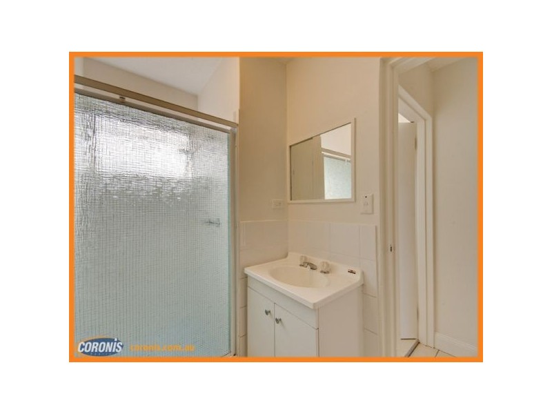 2/77 Brookfield Road, Kedron QLD 4031