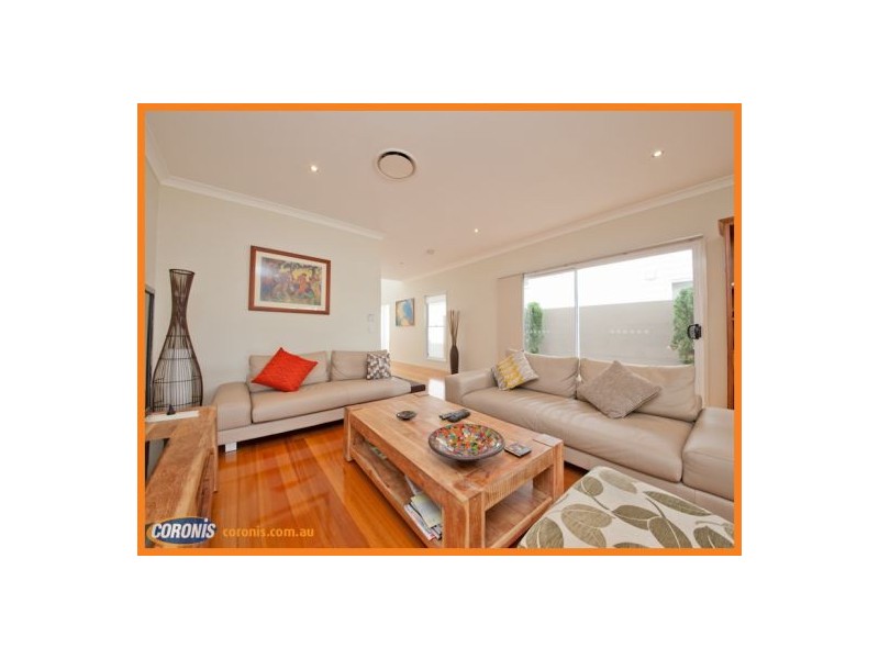 10 School Street, Hendra QLD 4011