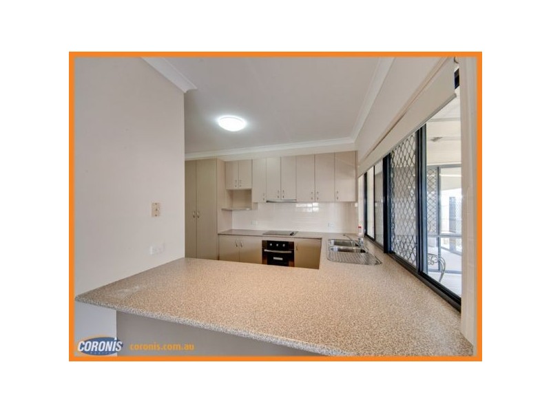 8 Claydon Place, Rosewood QLD 4340