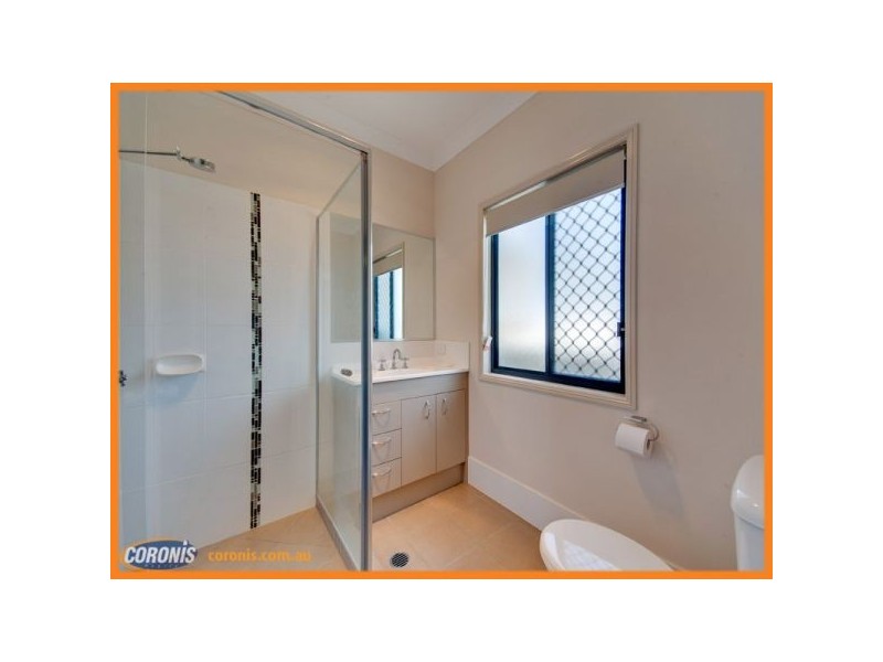 8 Claydon Place, Rosewood QLD 4340