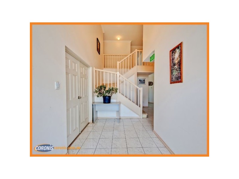 2 Narrun Place, Eight Mile Plains QLD 4113