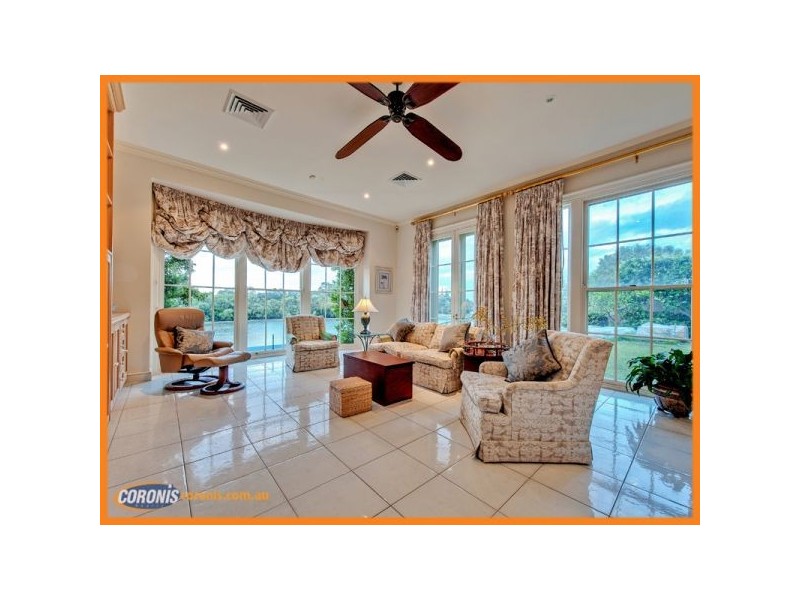 1117 Beechwood Drive, Hope Island QLD 4212