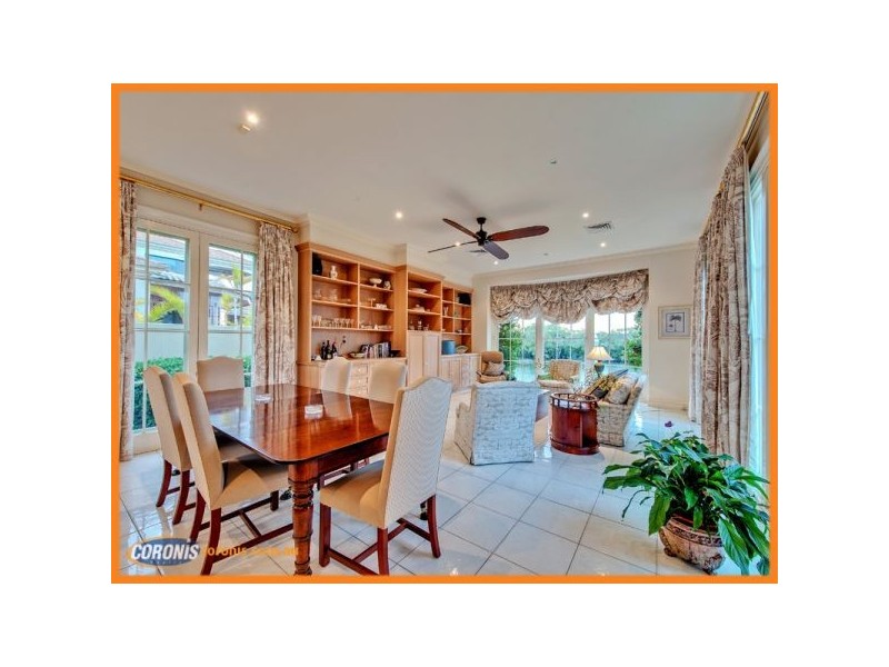 1117 Beechwood Drive, Hope Island QLD 4212