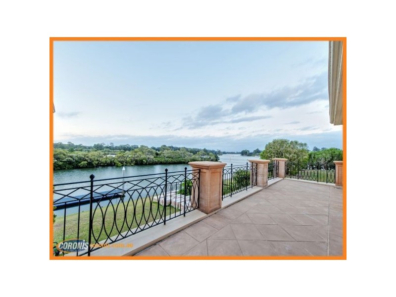 1117 Beechwood Drive, Hope Island QLD 4212