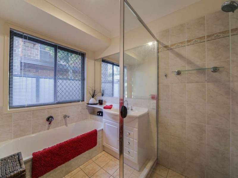 50 Graywillow Blvd, Oxenford QLD 4210