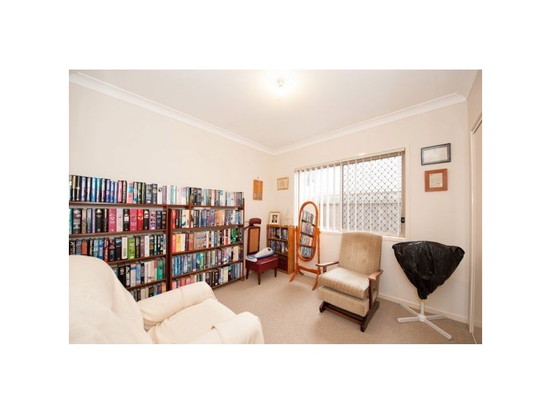 16 Moonbeam Street, Springfield Lakes QLD 4300
