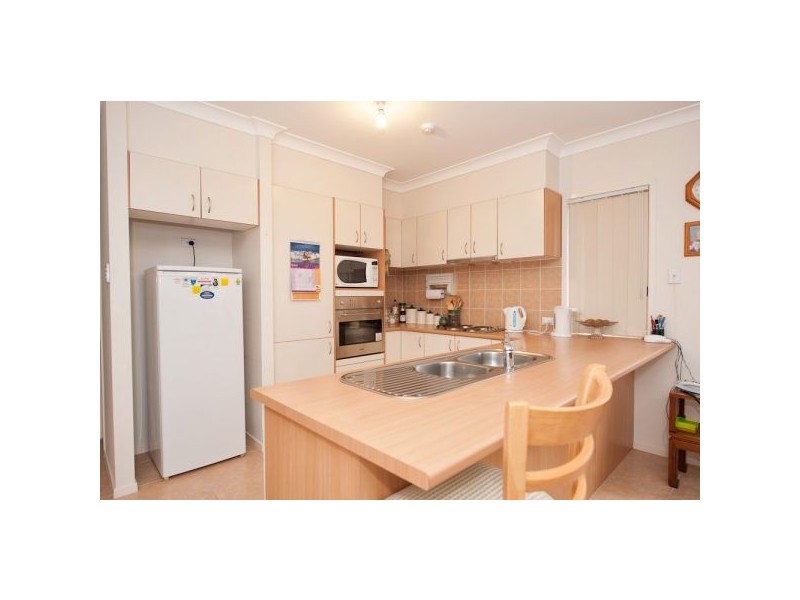 16 Moonbeam Street, Springfield Lakes QLD 4300