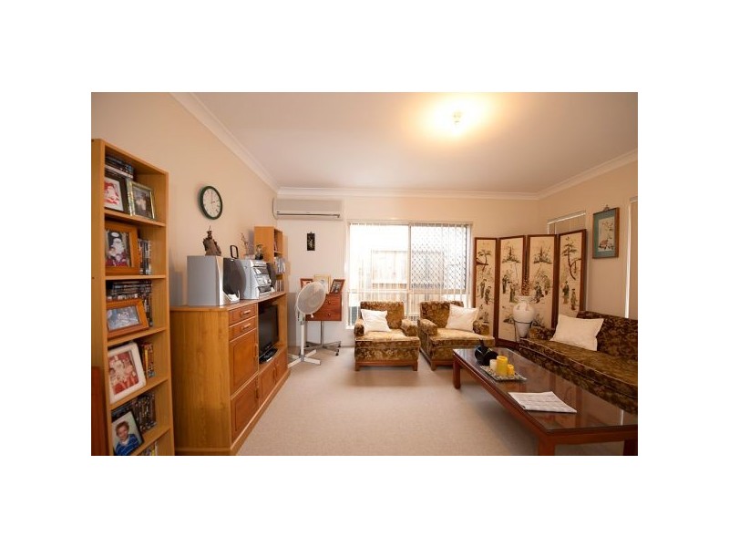 16 Moonbeam Street, Springfield Lakes QLD 4300