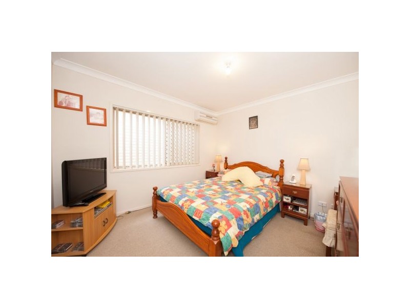 16 Moonbeam Street, Springfield Lakes QLD 4300