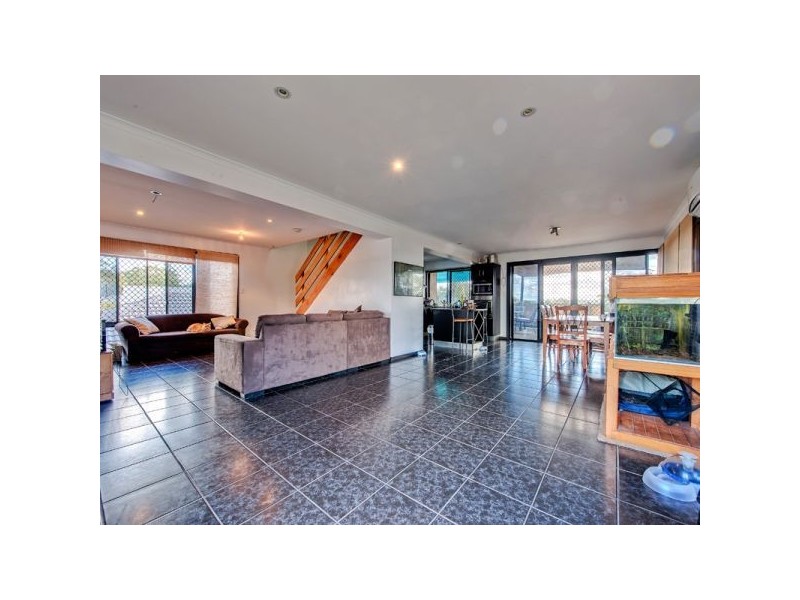 25 Highlands Terrace, Springfield Lakes QLD 4300