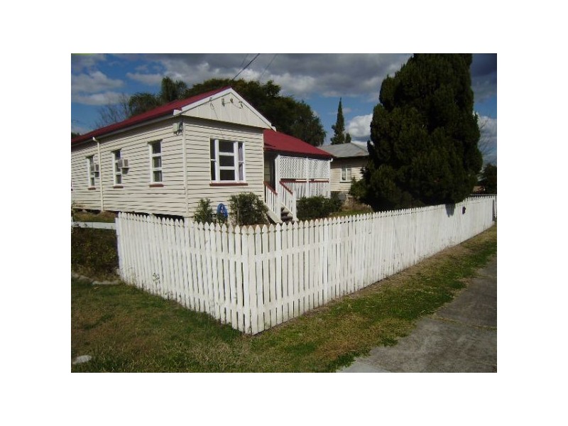 154a Southstation Road, Silkstone QLD 4304