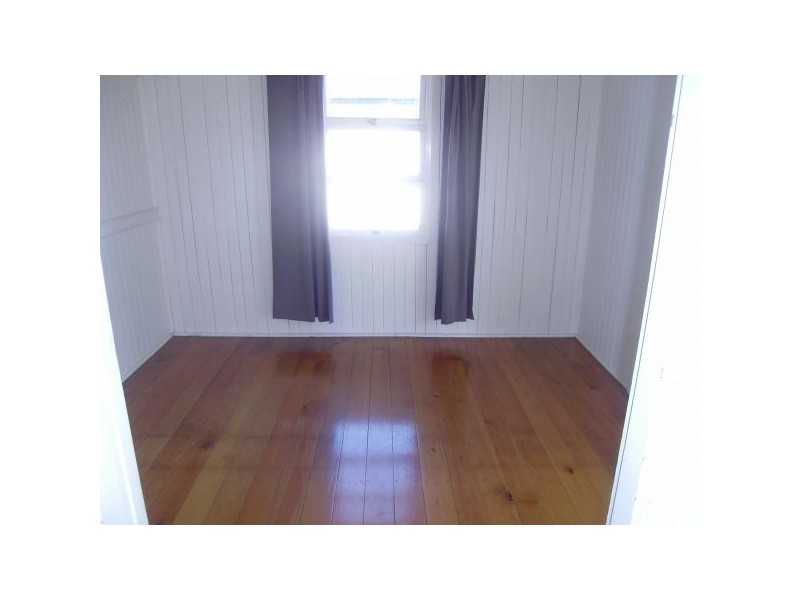 154a Southstation Road, Silkstone QLD 4304