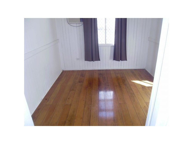 154a Southstation Road, Silkstone QLD 4304