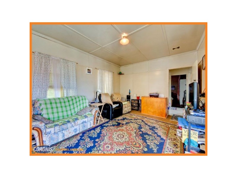 77 Woking Street, Keperra QLD 4054