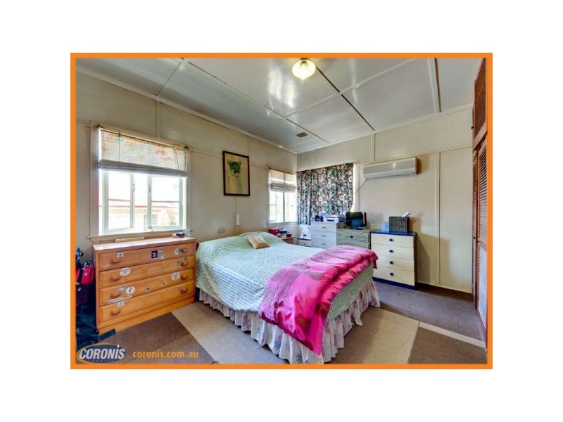 77 Woking Street, Keperra QLD 4054