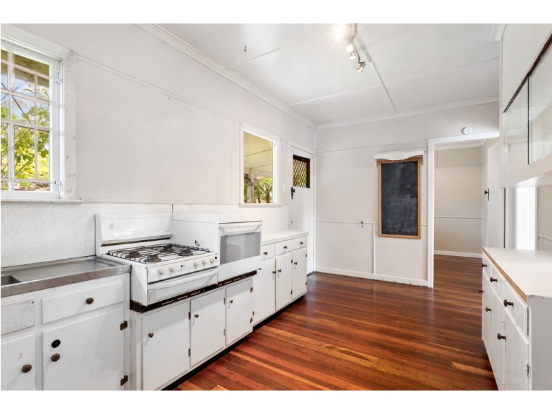 174 Kitchener Road, Kedron QLD 4031