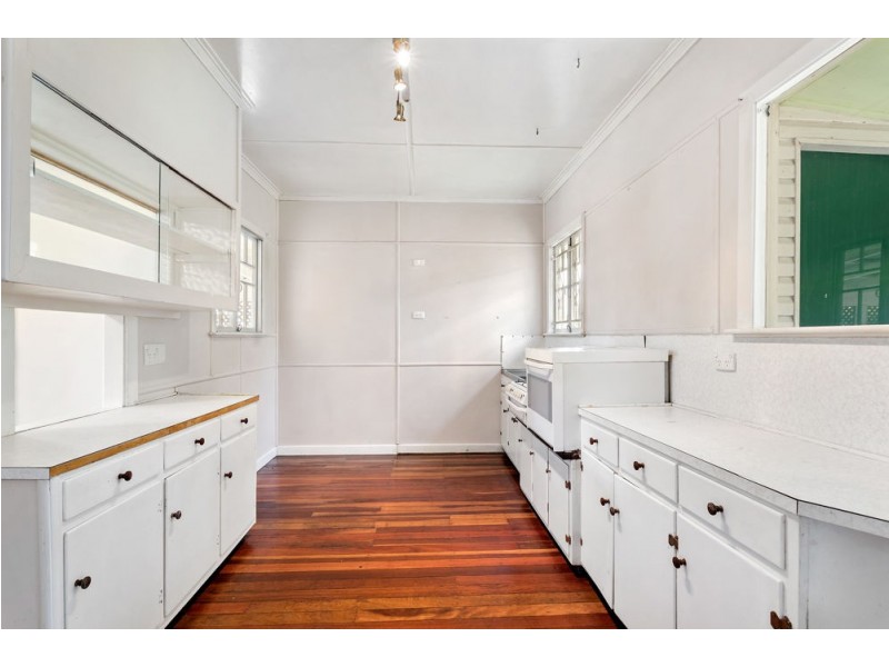 174 Kitchener Road, Kedron QLD 4031